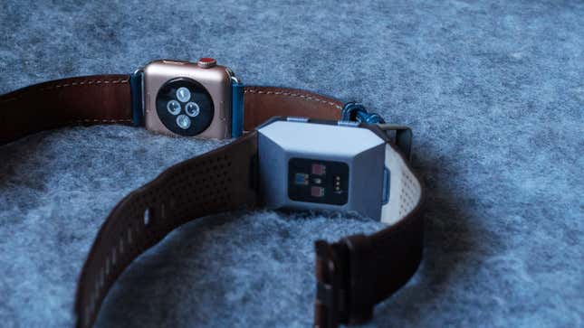 Two very different heart rate trackers. (All images: Alex Cranz/Gizmodo)