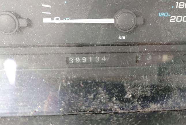 Image for article titled I Just Bought A $600 Diesel Manual Chrysler Minivan But It Has 250,000 Miles And Is Broken In Germany
