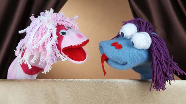 Image for article titled Entertain the Whole Family With This Free Puppetry Class