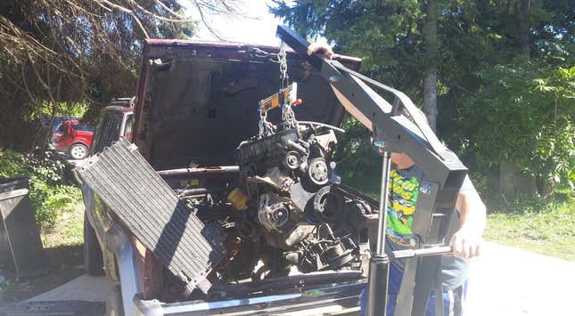 Image for article titled Here's What Happened When I Put A $120 Craigslist Engine Into My Jeep