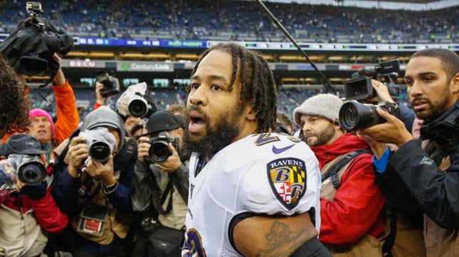 Image for article titled Is The Safety Off? Ravens Scour Earl Thomas&#39; Contract For Way Out Of Orgy-Gun Drama