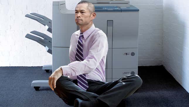 Image for article titled Mariners’ Staff Tired Of Ichiro Suzuki’s Long Warm-Up Routine Before Using Scanner
