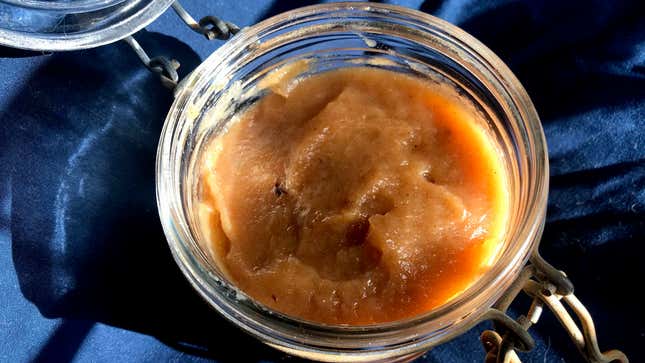Image for article titled You can make honest-to-goodness apple butter in just 90 minutes