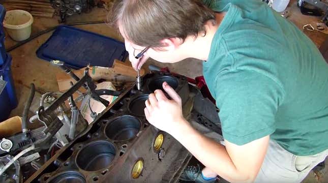 Image for article titled Here's What Happened When I Put A $120 Craigslist Engine Into My Jeep