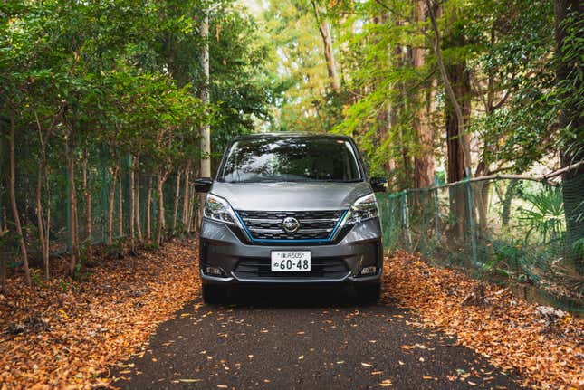 Image for article titled Japan’s Best-Selling Minivan Is Smarter Than It Looks