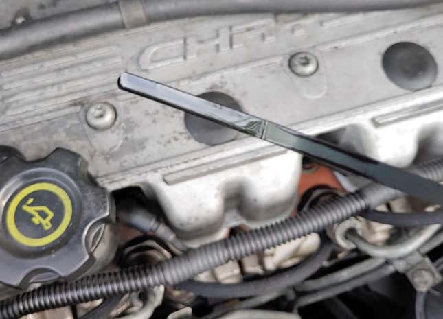 Image for article titled I Just Bought A $600 Diesel Manual Chrysler Minivan But It Has 250,000 Miles And Is Broken In Germany