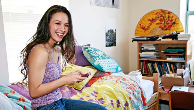Image for article titled Dorm Room Essentials