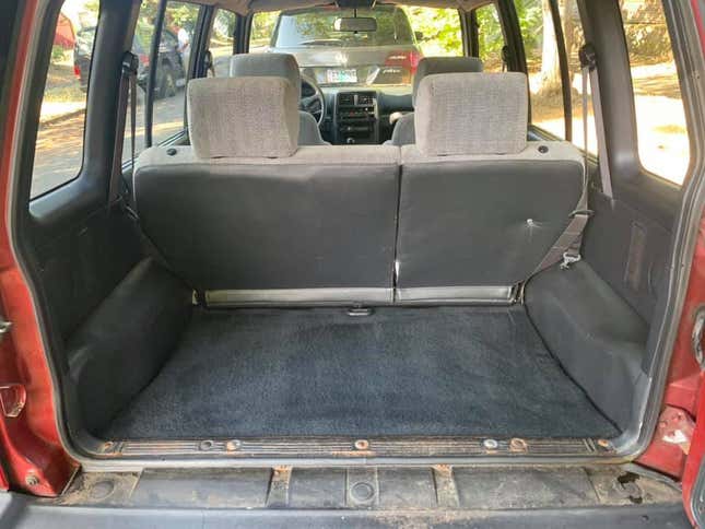 Image for article titled At $3,500, Would You Make This 1994 Suzuki Sidekick Your Wingman?