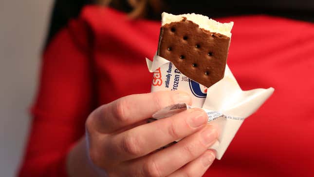 Image for article titled Here&#39;s Where to Get &#39;Ice Cream Sandwich Day&#39; Deals Today