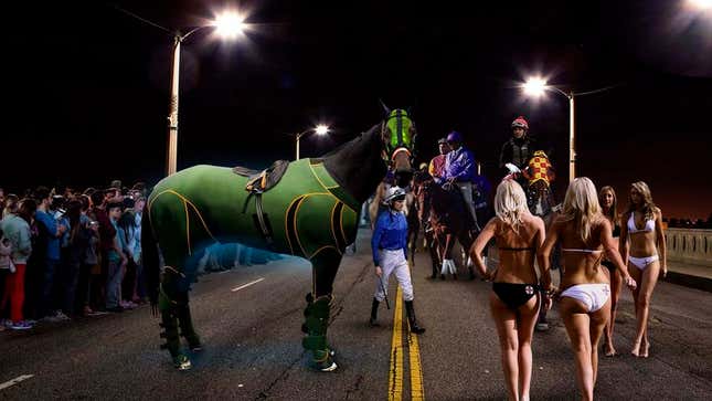 Image for article titled Unregistered Horses Meet Under Cover Of Darkness For Kentucky Street Derby
