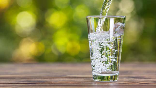 Image for article titled How Much Water Do I Actually Need to Drink Every Day?