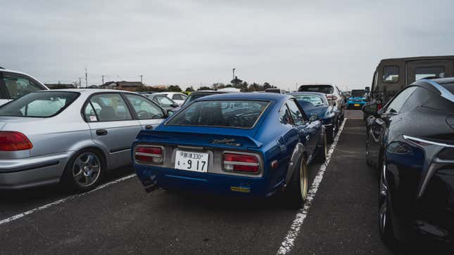 Image for article titled Inside Japan's Biggest Used Car Auction