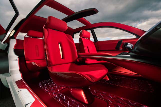 Image for article titled The Kia HabaNiro Is a Futuristic Mashup of What's Popular Right Now