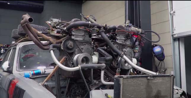 Image for article titled Man Connects Three Engines With Belts To Create A 12-Cylinder Monster