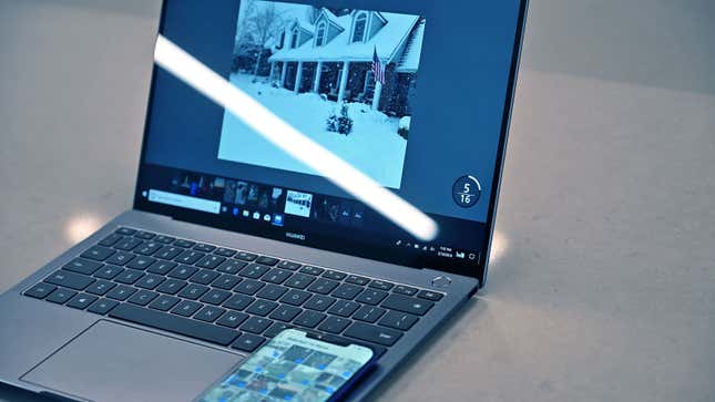 One Hop. Compartir archivos con el telefono nunca ha sido tan fácil.