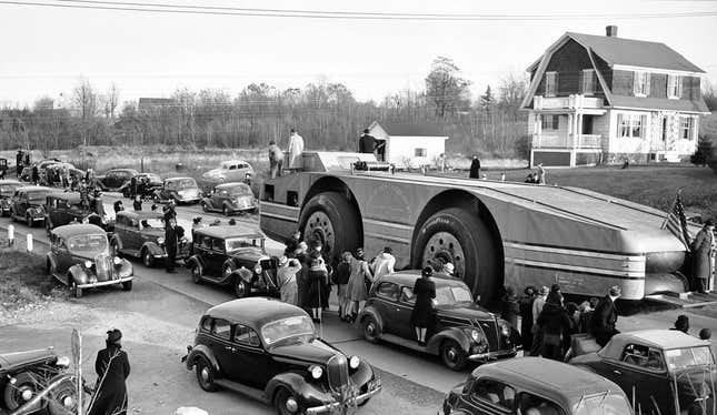 Imagen para el artículo titulado La increíble historia del Snow Cruiser, el monstruoso vehículo perdido en alguna parte de la Antártida