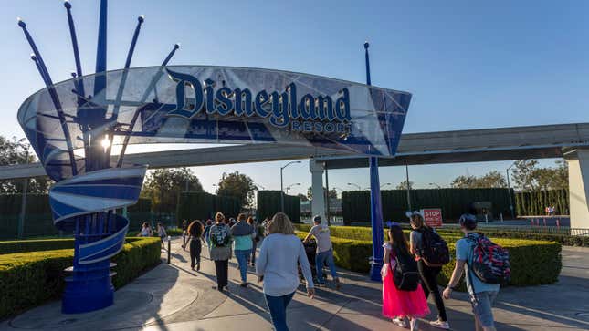 Image for article titled Disneyland has closed, despite being exempt from California&#39;s ban on public gatherings