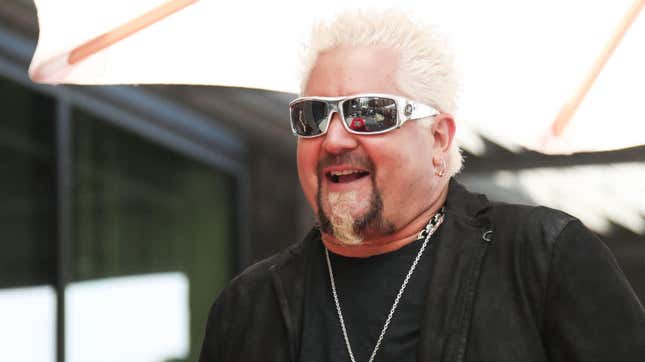 标题为“盖伊·弗里（Guy Fieri）到密苏里州布兰森的餐厅的图片”