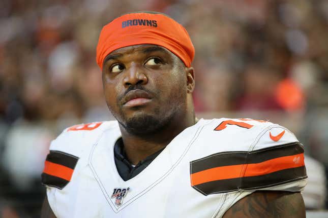 Image for article titled Unsatisfied With Being a 1st Round Bust, Cleveland Browns Lineman Greg Robinson Caught With 157 Pounds of Weed