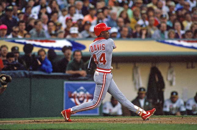 Image for article titled The power and lasting impact of Hank Aaron&#39;s 44