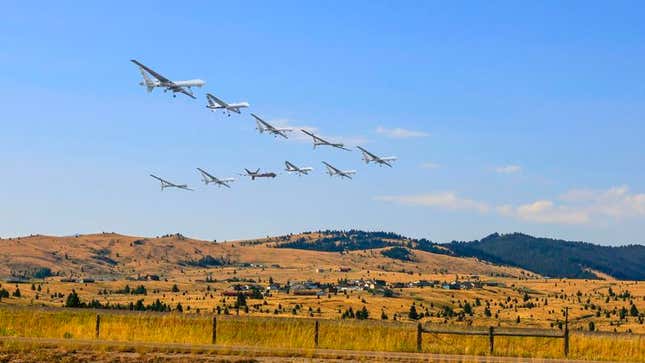 Image for article titled Obama Clears 2,000 Square Miles Of U.S. Airspace For New Free-Range Drone Preserve