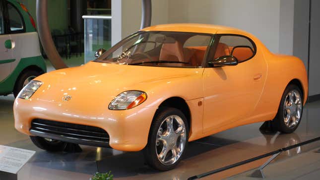 Image for article titled The Toyota AXV-IV Was A Bizarro Lightweight GR 86 From The '90s