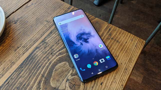 Image for article titled 7 Ways OnePlus and OxygenOS Beat Google&#39;s Stock Android