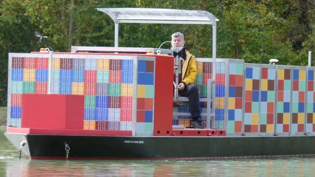 Imagen para el artículo titulado El canal de Suez en miniatura donde los marineros aprenden a no quedarse atascados