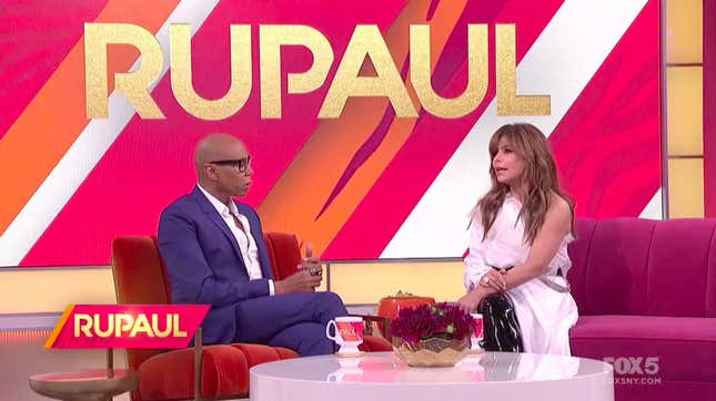 Paula Abdul Keeps Talking About Surviving a Plane Crash for Which No Record Exists