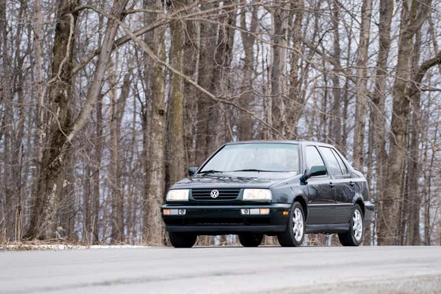 Image for article titled The Volkswagen Jetta GLX VR6 Was Ahead Of Its Time