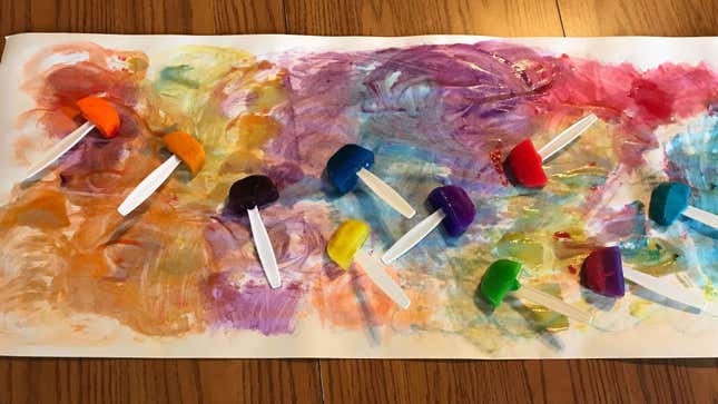Image for article titled Let Your Kid Paint With These Homemade Paint Popsicles