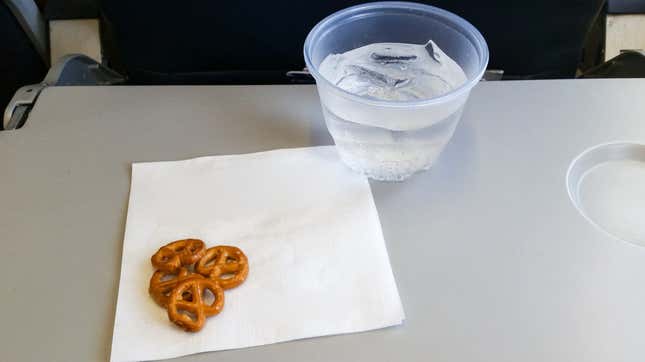 Image for article titled Last Call: Plane food doesn’t have to be plain food