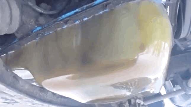 Here's What Engine Oil Looks Like During A Sub-Zero Temperature Cold Start