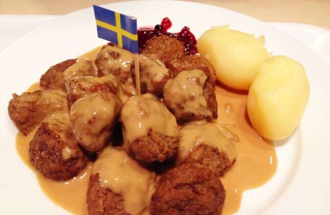 Imagen para el artículo titulado Cómo hacer las míticas albóndigas de Ikea: ya está disponible la receta oficial