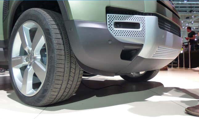 Image for article titled What I Found When I Crawled Under The 2020 Land Rover Defender