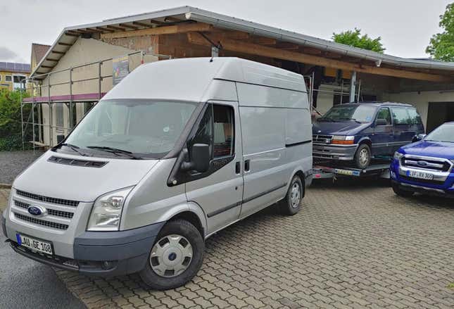 Image for article titled I Just Bought A $600 Diesel Manual Chrysler Minivan But It Has 250,000 Miles And Is Broken In Germany