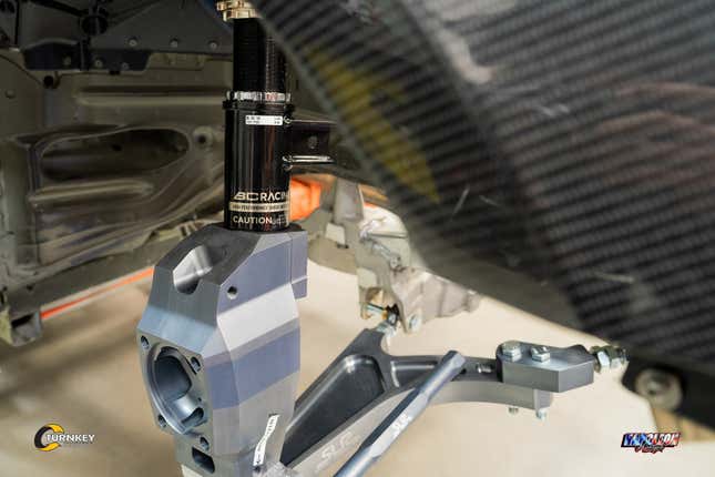 Front suspension details.