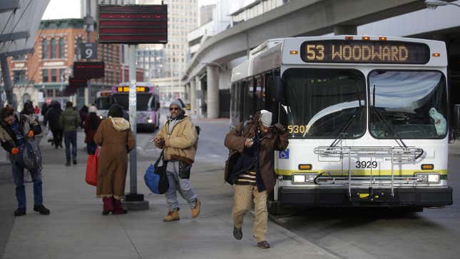 Image for article titled Detroit Cancels Bus Service As Over 90 Percent Of Drivers Stay Home (Update: Bus Service To Resume Wednesday)
