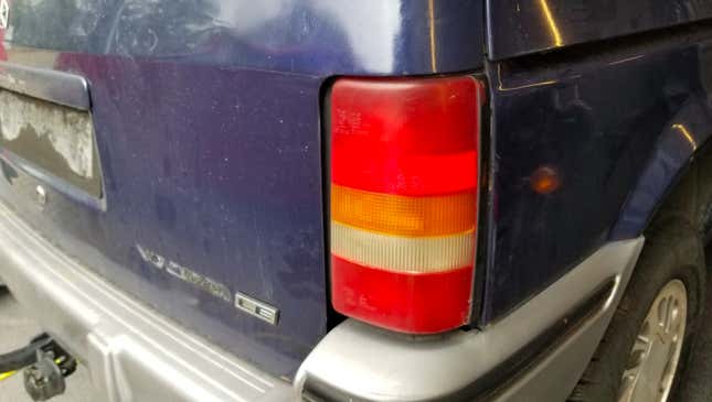 Image for article titled The Quirks That Make My European 250,000 Mile Diesel Manual Chrysler Minivan So Awesome