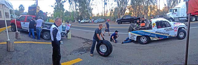 Image for article titled When Your Free Mexican Vacation Is A 16-Hour Hellride