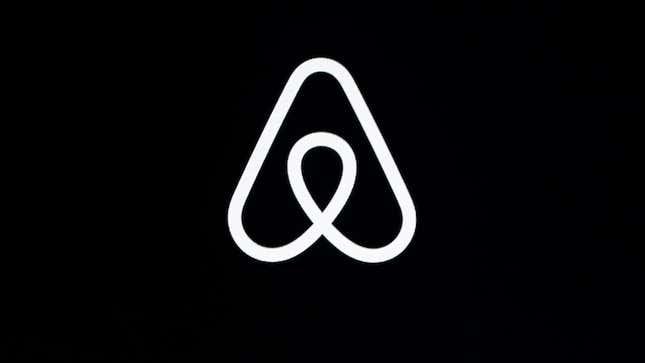 El CEO de Airbnb, Brian Chesky, anunció que su empresa prohibiría las “casas de fiesta” tras una tragedia en California.