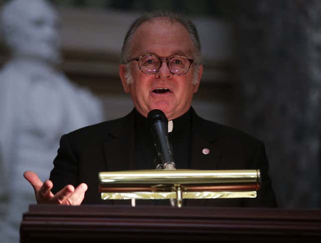Image for article titled House Chaplain Delivers Soulful Prayer For God To Save Weak-Ass, Flip-Flopping Speakers Who Wound Up Looking Like Dipshits In Front Of Everyone
