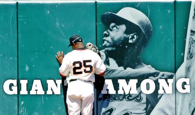 Barry Bonds could never measure up to the man Hank Aaron was.
