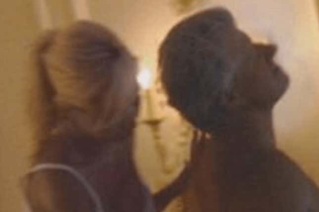 Imagen para el artículo titulado La foto de Trump desnudo que supuestamente publicó Anonymous es una vieja obra artística