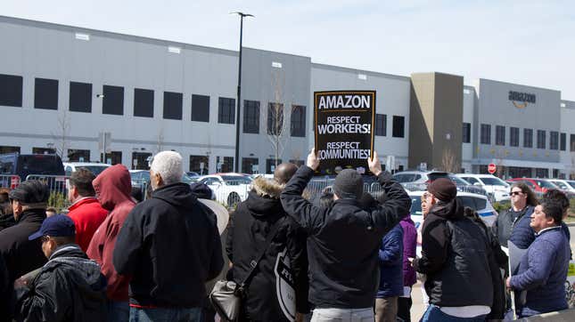 Image for article titled Labor Coalition Demands Amazon Reinstate Fired Employee Who Fought For Unionization