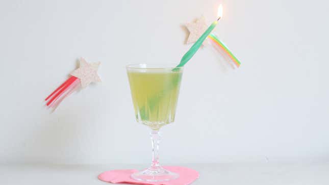 Image for article titled Celebrate Lifehacker&#39;s 15th Birthday With This Chartreuse Cocktail