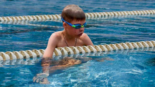 Image for article titled Lifeguard Getting Pretty Fed Up With Out-Of-Breath Kid Always Hanging On Lane Line