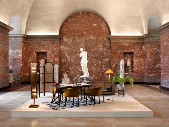 Imagen para el artículo titulado Si contestas a esta pregunta podrás pasar una noche entera dentro del Louvre