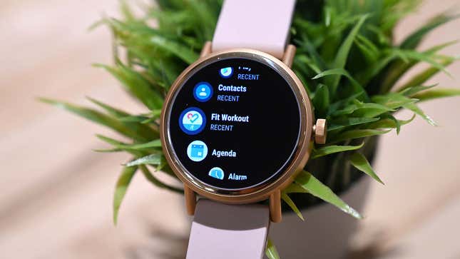 Image for article titled This Smartwatch Has Incredibly Bad Timing