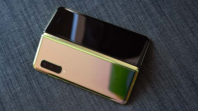 Image for article titled Samsung Galaxy Fold Teardown Offers More Clues On Why The Phone Is Malfunctioning